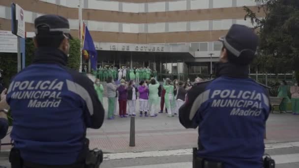 Medisch Personeel Van Het Octubre Ziekenhuis Dat Het Coronavirus Bestrijdt — Stockvideo