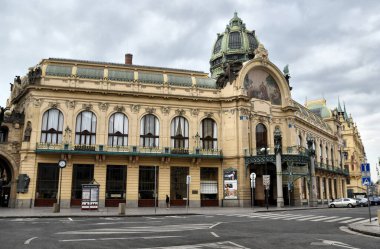 Prag, Çek Cumhuriyeti-17 Mart 2020: Karantina sırasında Belediye Meclisi