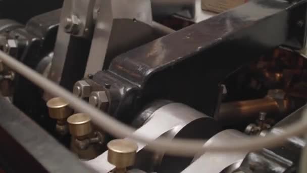 Close How Huge Iron Crankshaft Works Driving Pistons Vintage Ship — Stock Video