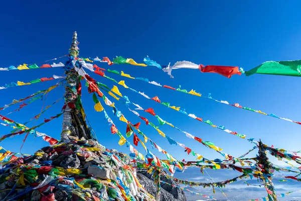 Colourful Flags Mountain Summit — Stock Photo, Image