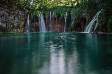 Hırvatistan 'daki Plitvice Göllerinin Şelaleleri