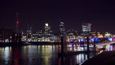 Gece vakti Londra 'da