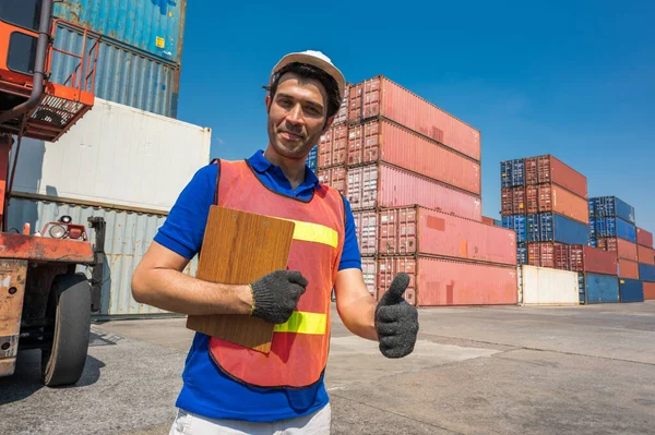Contremaître Travaillant Port Conteneurs Business Logistics Import Export Concept Expédition — Photo