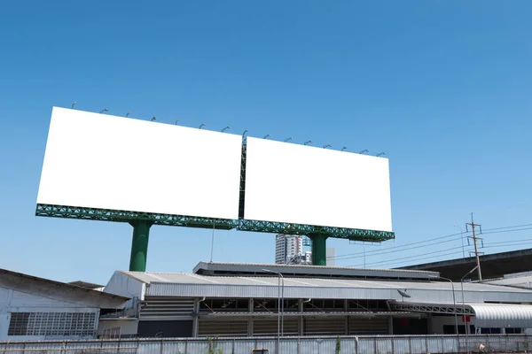 Duży Billboard Wysokiej Drodze — Zdjęcie stockowe