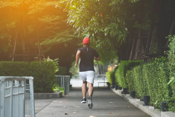 Homem Correndo Cidade Urbana Com Espaço Cópia Fitness Treino Esporte — Fotografia de Stock