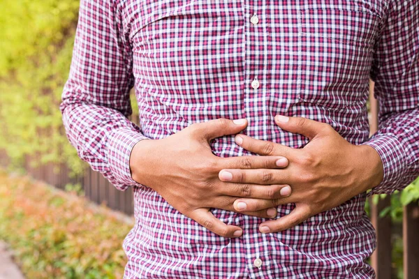 Primer Plano Joven Tiene Dolor Estómago — Foto de Stock