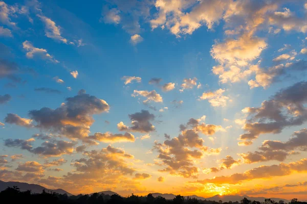 Coucher de soleil et ciel — Photo