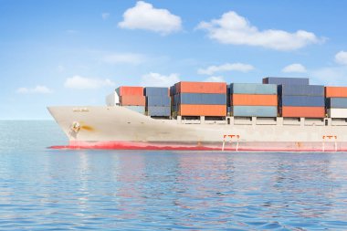 Kargo gemi konteyner