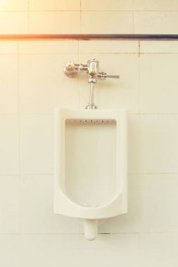 Pisuar kiremit duvar