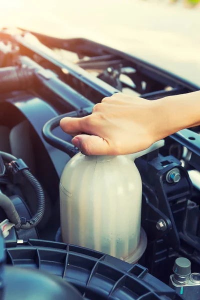 Coolant car check — Stock Photo, Image