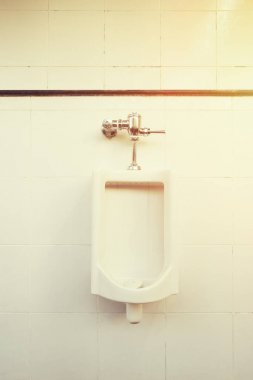 Pisuar kiremit duvar
