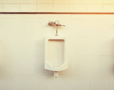 Pisuar kiremit duvar