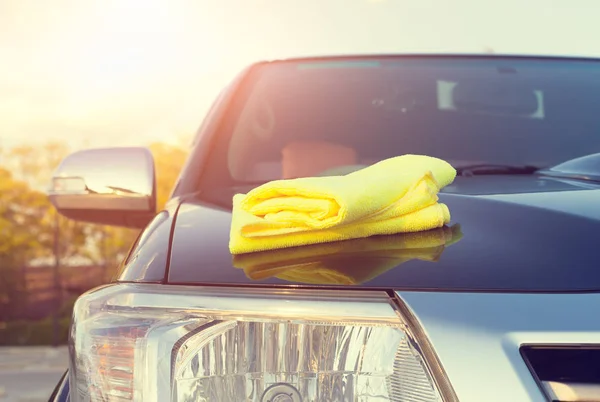 Microfiber car shine