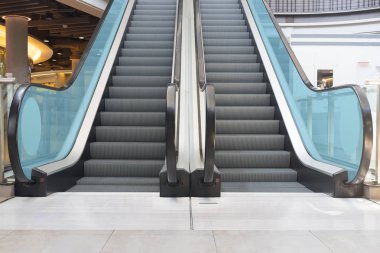 yürüyen merdiven ve kat