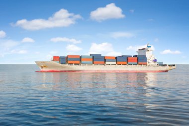 Kargo gemi konteyner