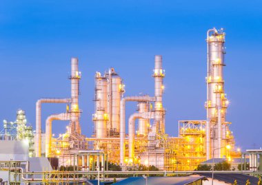 petrol rafinerisi alacakaranlık