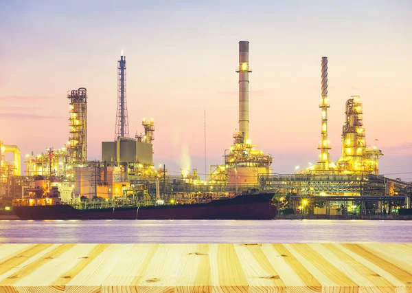 Fabbrica raffineria di petrolio — Foto Stock