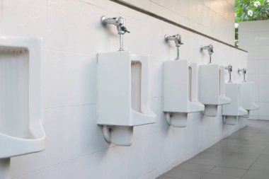 Pisuar kiremit duvar