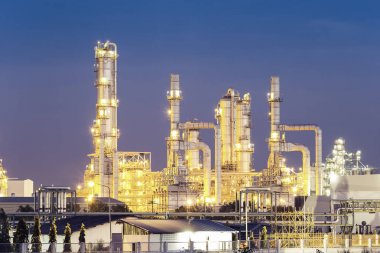 petrol rafinerisi alacakaranlık