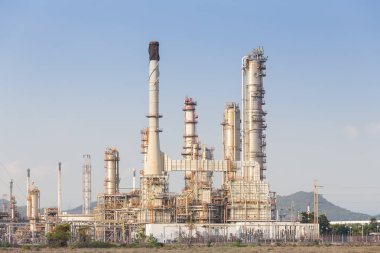 petrol rafineri fabrikası