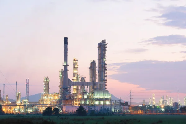 Oil refinery factory — Stock Photo, Image