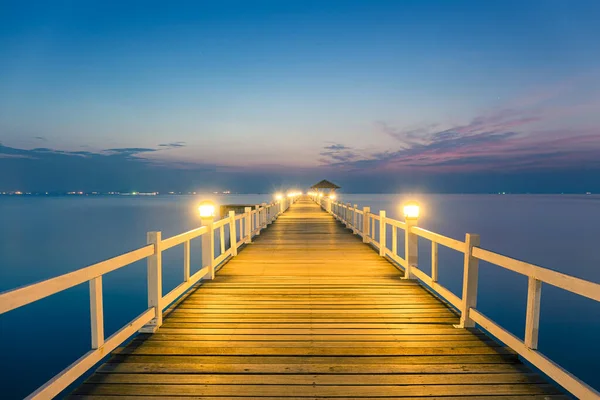 Дерев Яний Міст Морським Пейзажем Сутінковий Час — стокове фото