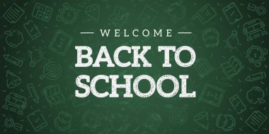 Okula dönelim. Yeşil karatahta geçmişi. Okul, ofis malzemeleri. Karalama simgeleri ayarlandı ve tebeşirle yazıldı. Basit gerçekçi tasarım. Pankart, poster şablonu. Düz biçim vektör illüstrasyonu.