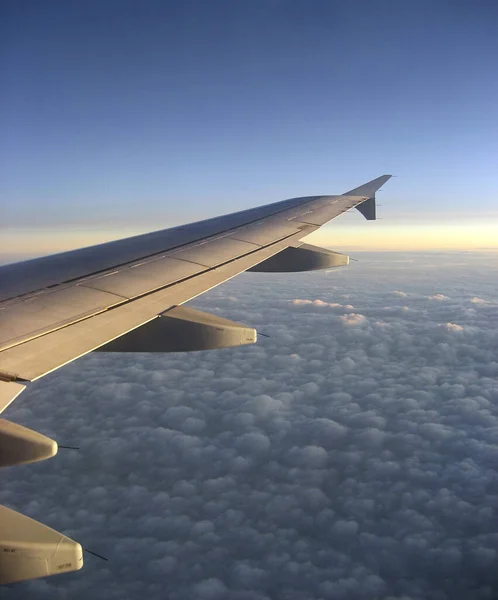 Ala Avión Volando Sunset — Foto de Stock