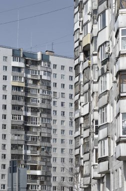 Nizhnevartovsk 'ta 16 katlı bir ev.