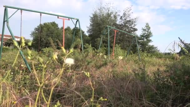 Video Von Verlassenem Kinderpark — Stockvideo