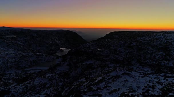 Video Vom Sonnenuntergang Der Winterberge — Stockvideo