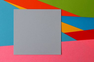 Parlak ve renkli arkaplanda metin için yeri olan etiket, kopyalama alanı olan tasarım için boş