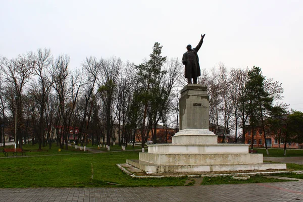 Lipcani Moldova March 2020 한국에서 Vladimir Ilyich Lenin 마지막남은 기념물중 — 스톡 사진