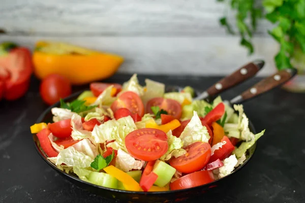 Spring Vegetable Salad Close — Stock Photo, Image