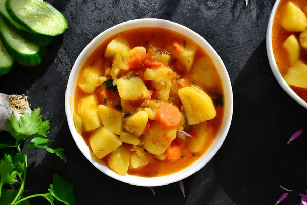 Vegetable Stew White Bowl Photo Food Stew Potatoes Carrots Dark — Stock Photo, Image