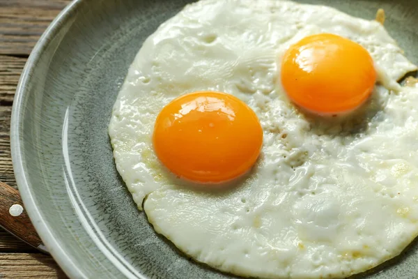 Fried Eggs Plate Yolk Close Tasty Breakfast Appetizing Egg Breakfast — Stock Photo, Image