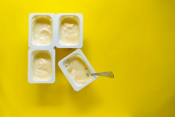 Cibo Minimale Nello Stile Concetto Cibo Minimo Yogurt Una Tazza — Foto Stock