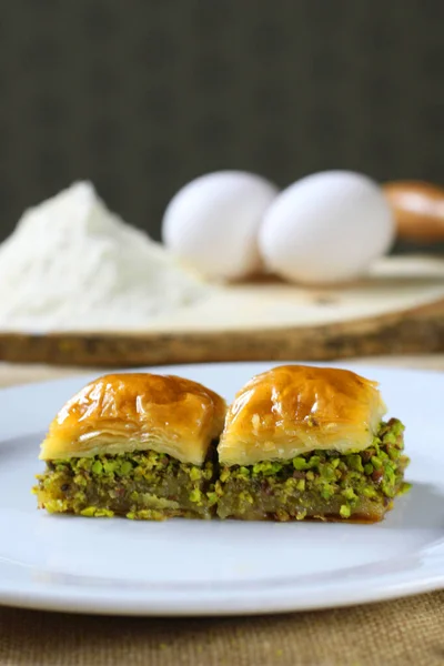 Traditionelles Türkisches Dessert Baklava Mit Cashew Walnüssen — Stockfoto