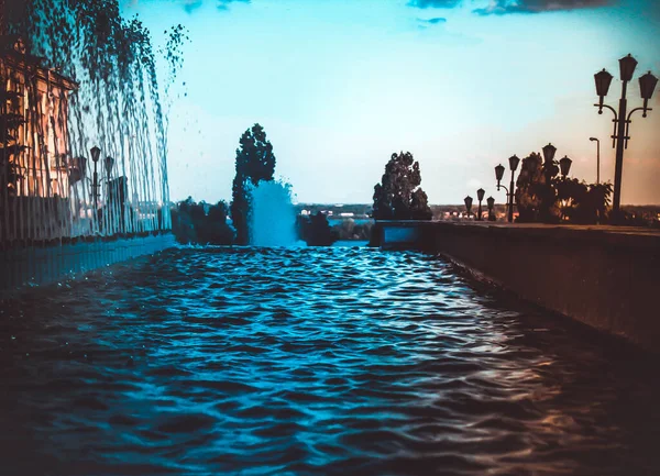 Fontana Dell Acqua Del Giardino Scultura — Foto Stock