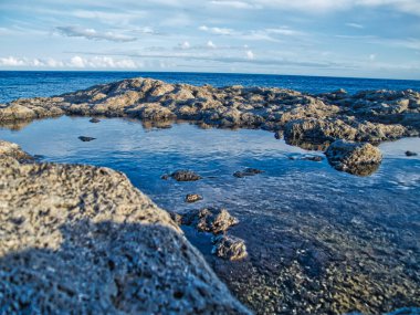 HDR kıyısındaki Doğal Su Havuzları