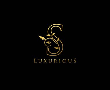 Altın harfli lüks güzellik, süs logosunu güzelleştirir. Butik, düğün davetiyesi, restoran, otel için mükemmel bir logo..