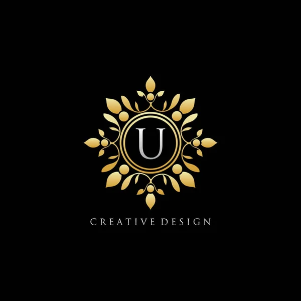 Insigne Boutique Royale Doré Logo Design — Image vectorielle