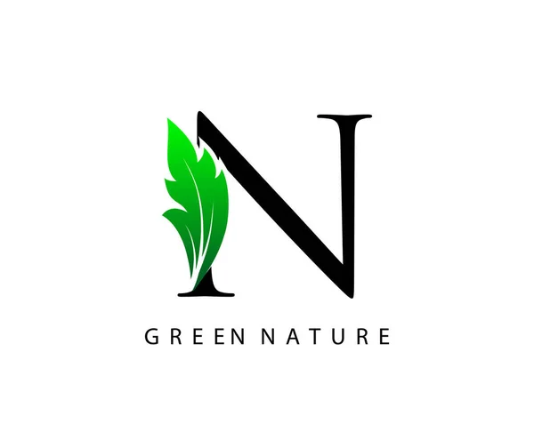 Nature Lettre Green Leaf Logo Design — Image vectorielle