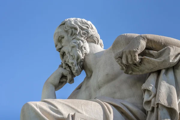 哲学家苏格拉底的雕像 — 图库照片