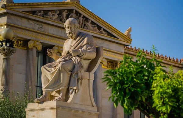 Estatua de mármol del gran filósofo griego de Platón . — Foto de Stock