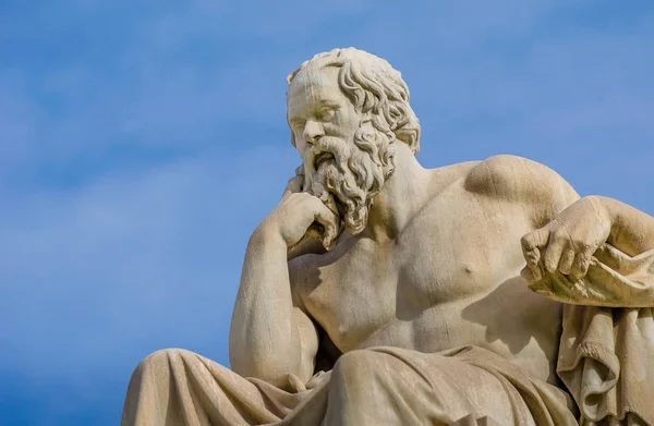 Close Greatest Philosopher Greece Socrates Reflects Meaning Life Background Blue — Stock Photo, Image