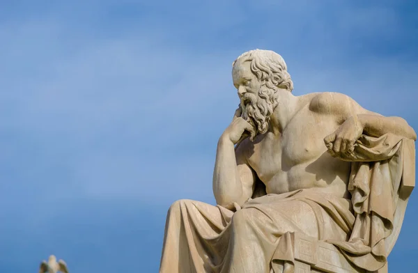 古希腊最伟大哲学家苏格拉底的大理石雕像 — 图库照片