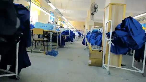 Odessa Ucraina Settembre 2017 Lavoratori Una Grande Fabbrica Abbigliamento Eseguono — Video Stock