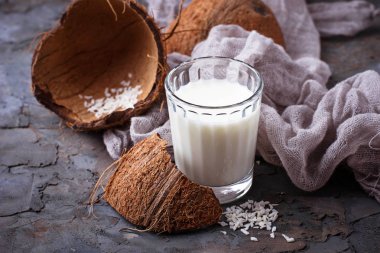 Non-süt vegan Hindistan cevizi sütü