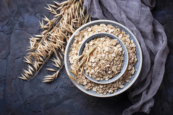 Yulaf gevreği kase ve spikelets